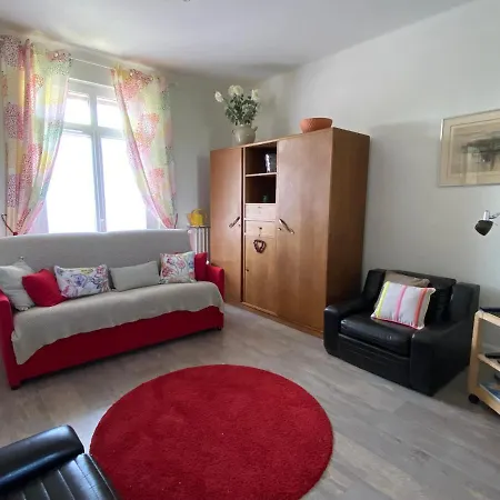 Etage Privatif 2 Ch 3 Etoiles Clim Calme Confort Grand Parking Gratuit Proche Creps Golf Hippodrome- 900 Metres Des Berges De L Allier