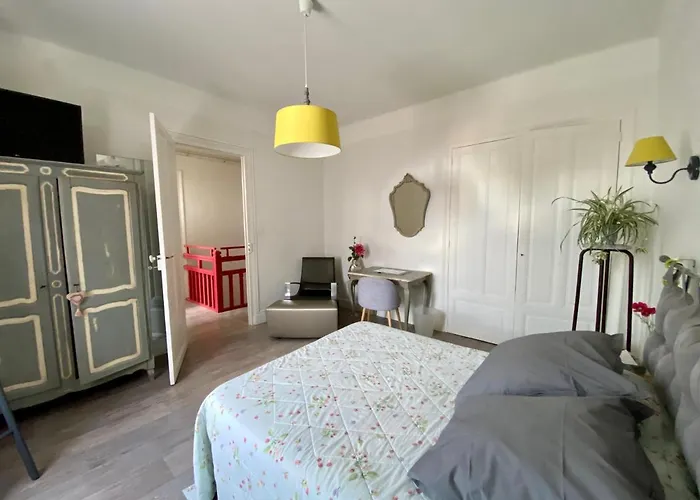 Grand F3 2 Ch Calme Confort Parking Rive Gauche Creps Hippodrome Golf Bellerive-sur-Allier