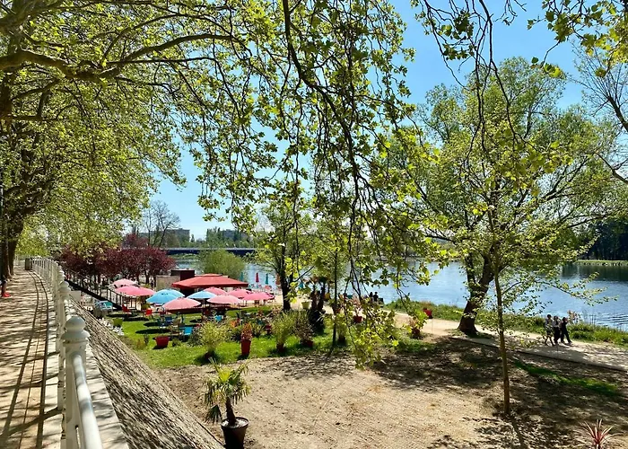 Grand F3 2 Ch Calme Confort Parking Rive Gauche Creps Hippodrome Golf